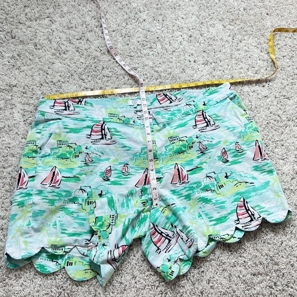 Crown & Ivy Scalloped Hem Sailboat Plus Size Shorts White Blue 24W Pockets - Picture 6 of 11